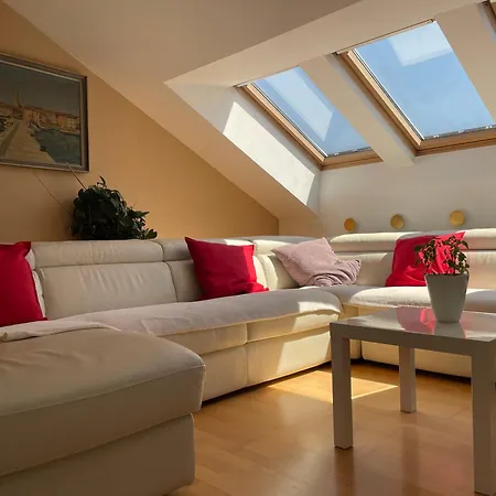 Natasha's Blue Sky With Cosy Terrace Appartement *